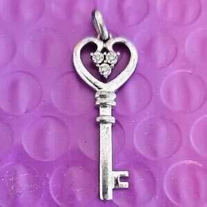 Valentine 925 Charming Silver Key to my Heart Diamond Pendant 1.5 Inches Long